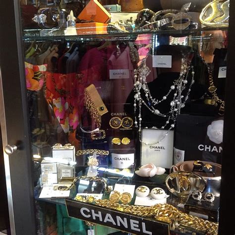 chanel vintage milano